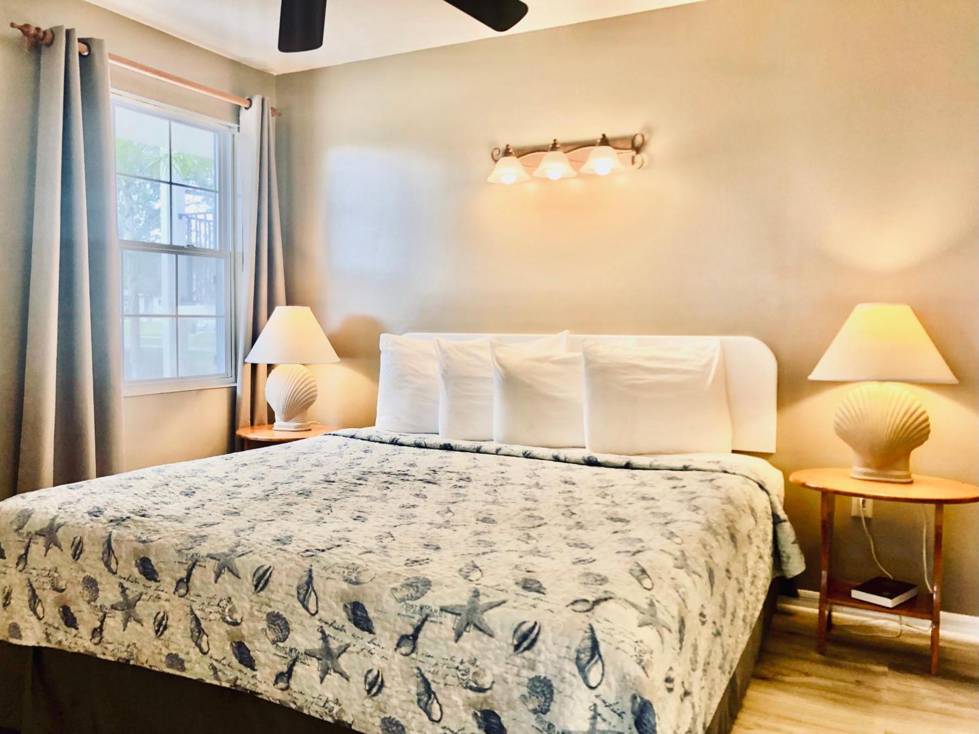 Davis House Inn Sebastian Room photo